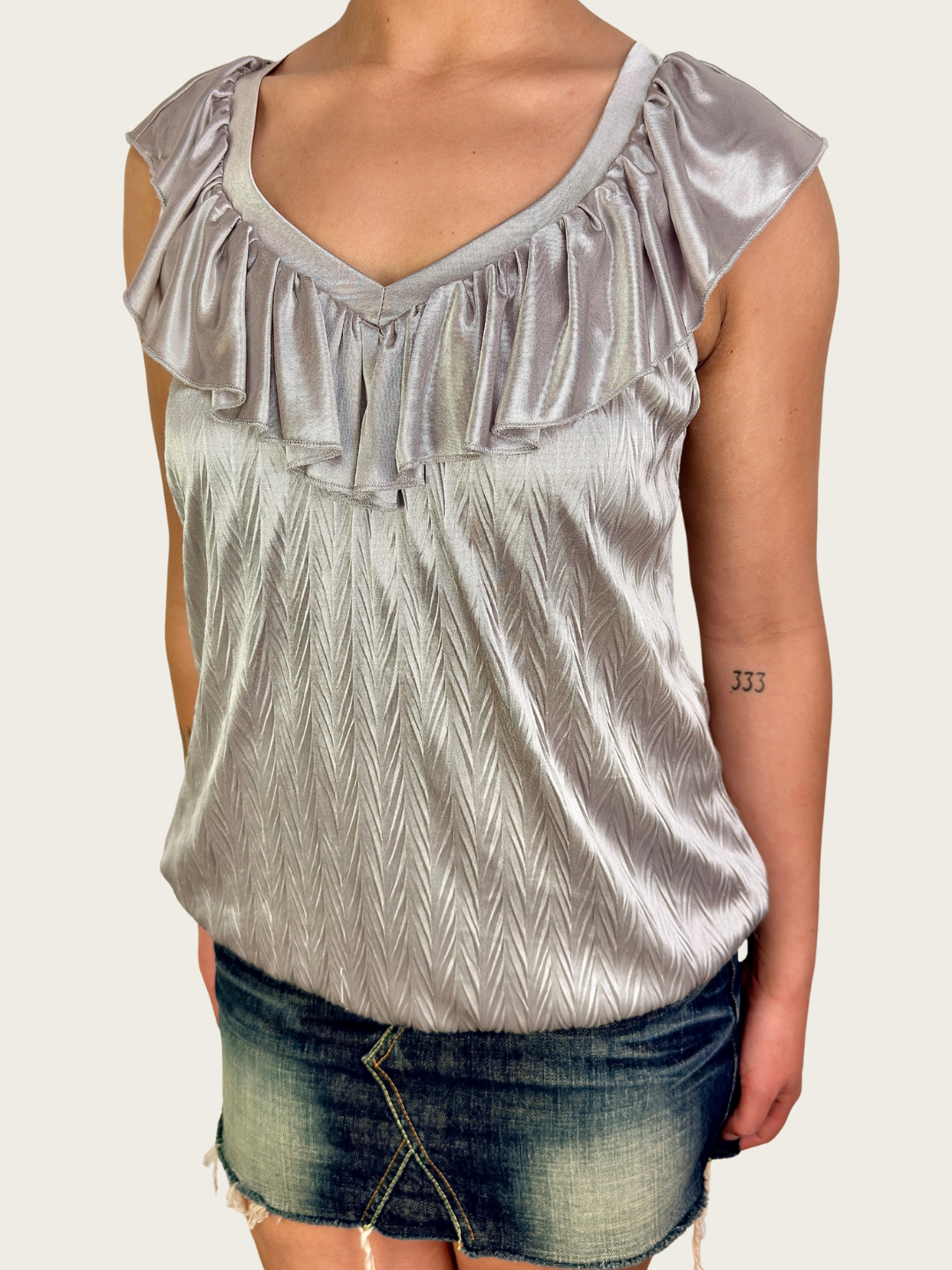 00s Valleygirl Silver Ruffle Top - Size S