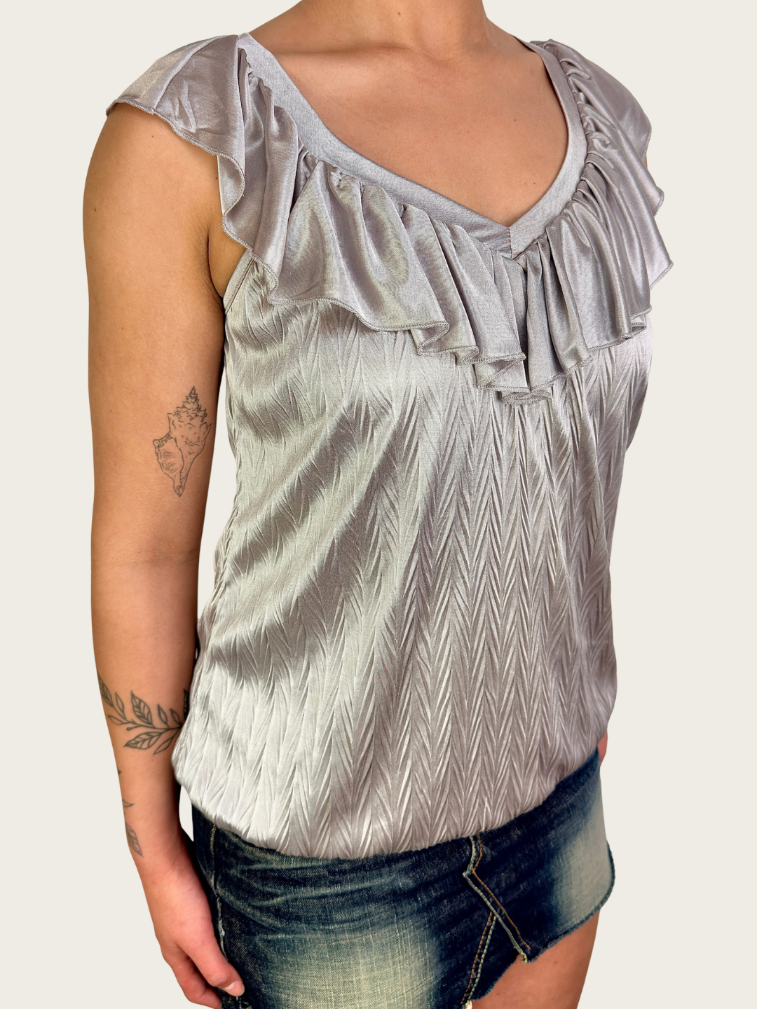 00s Valleygirl Silver Ruffle Top - Size S