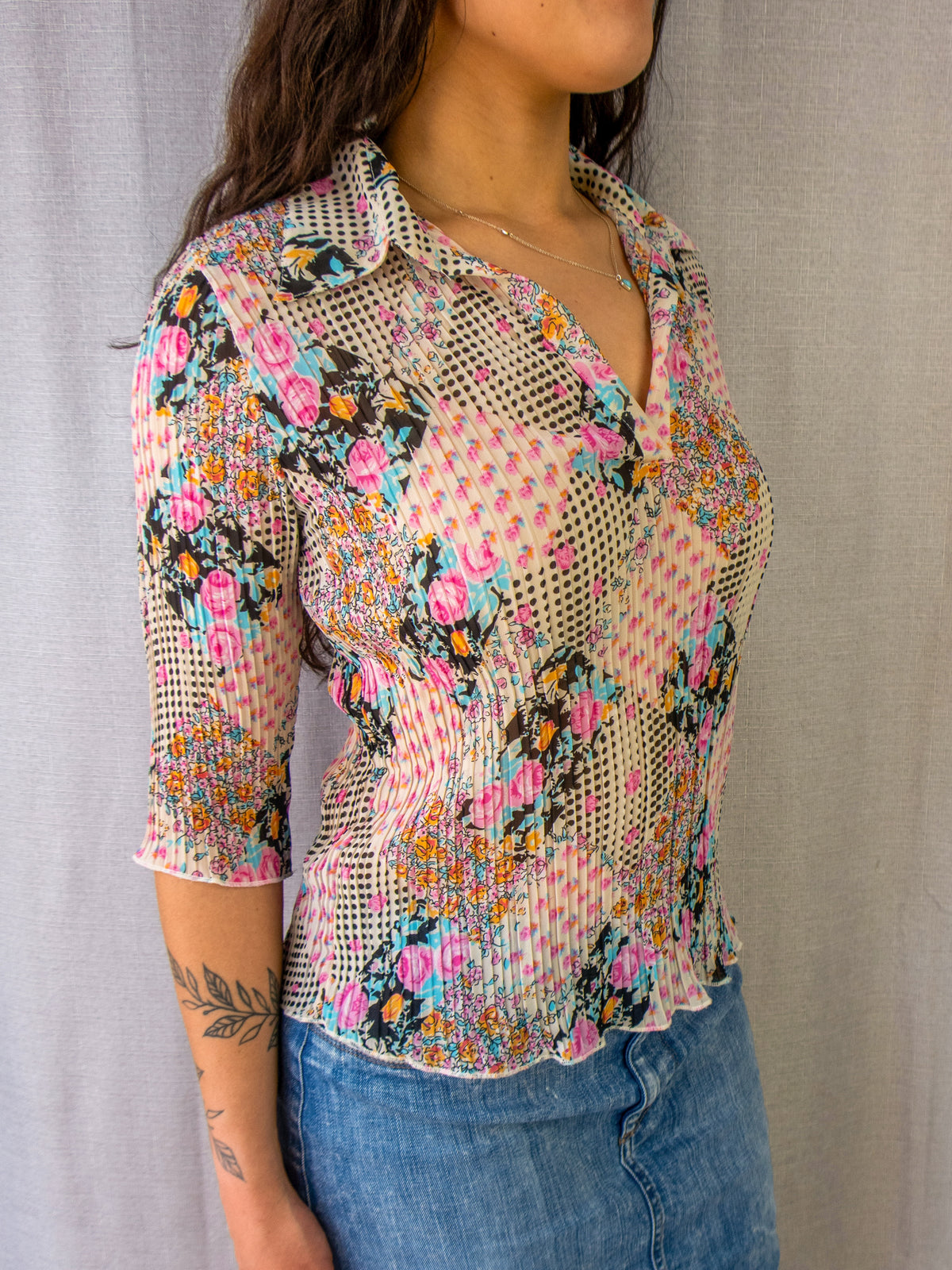 00s Vue d’Orange Floral Pleated Blouse - Size S/M