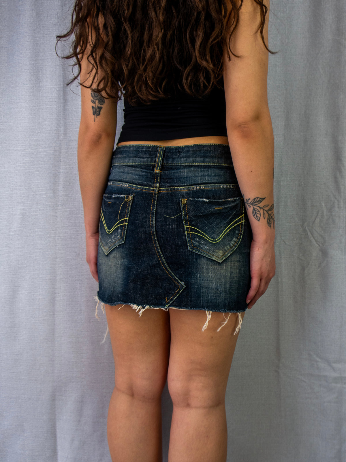 00s Rattle Y2K Distressed Denim Mini Skirt - Size S