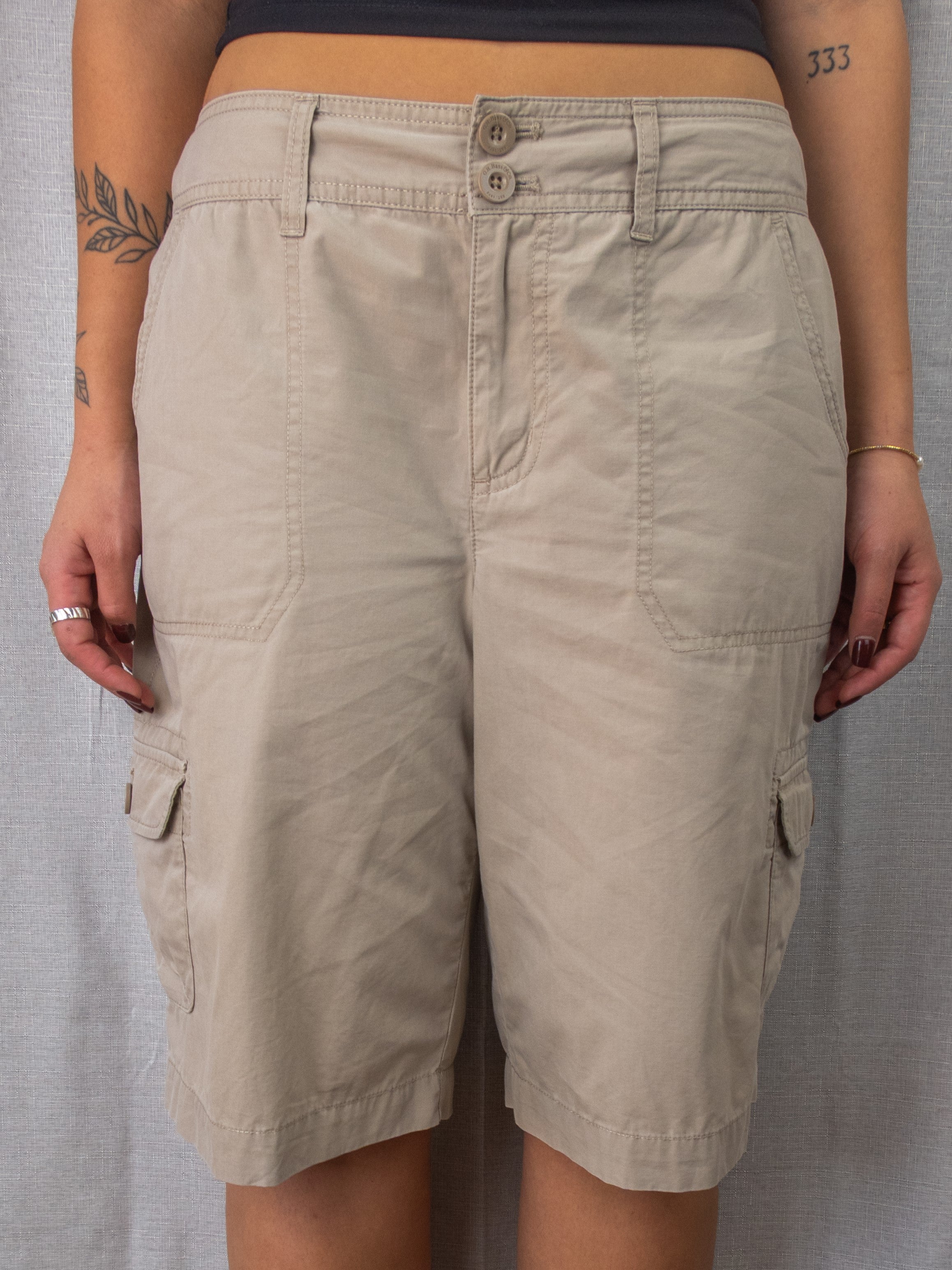 Vintage G.H. Bass Cargo Shorts - Beige - Size 12