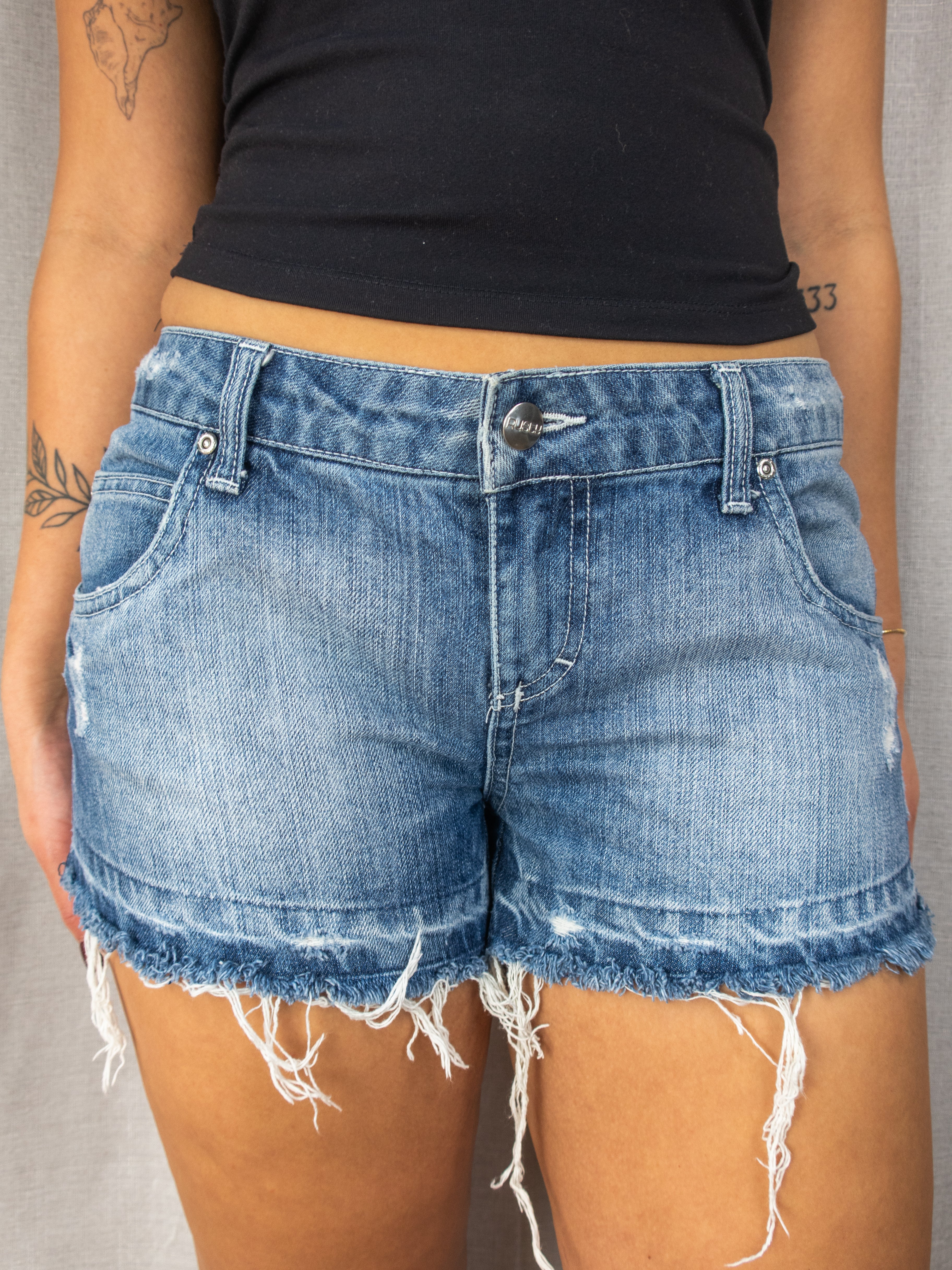 Y2K Rusty Denim Mini Shorts - Light Wash - Size 10