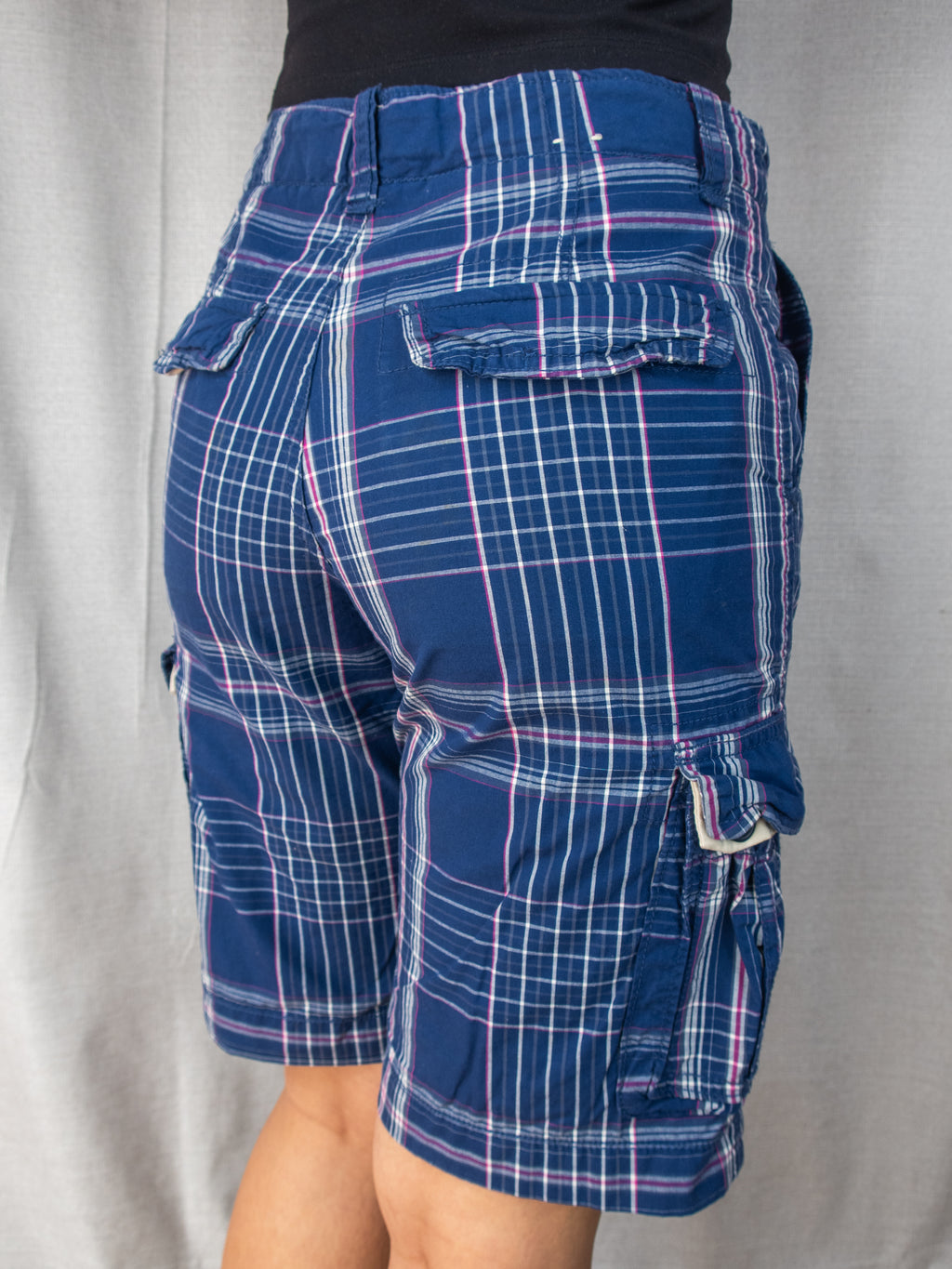 Gap Cargo Shorts - Navy Check - Size 6