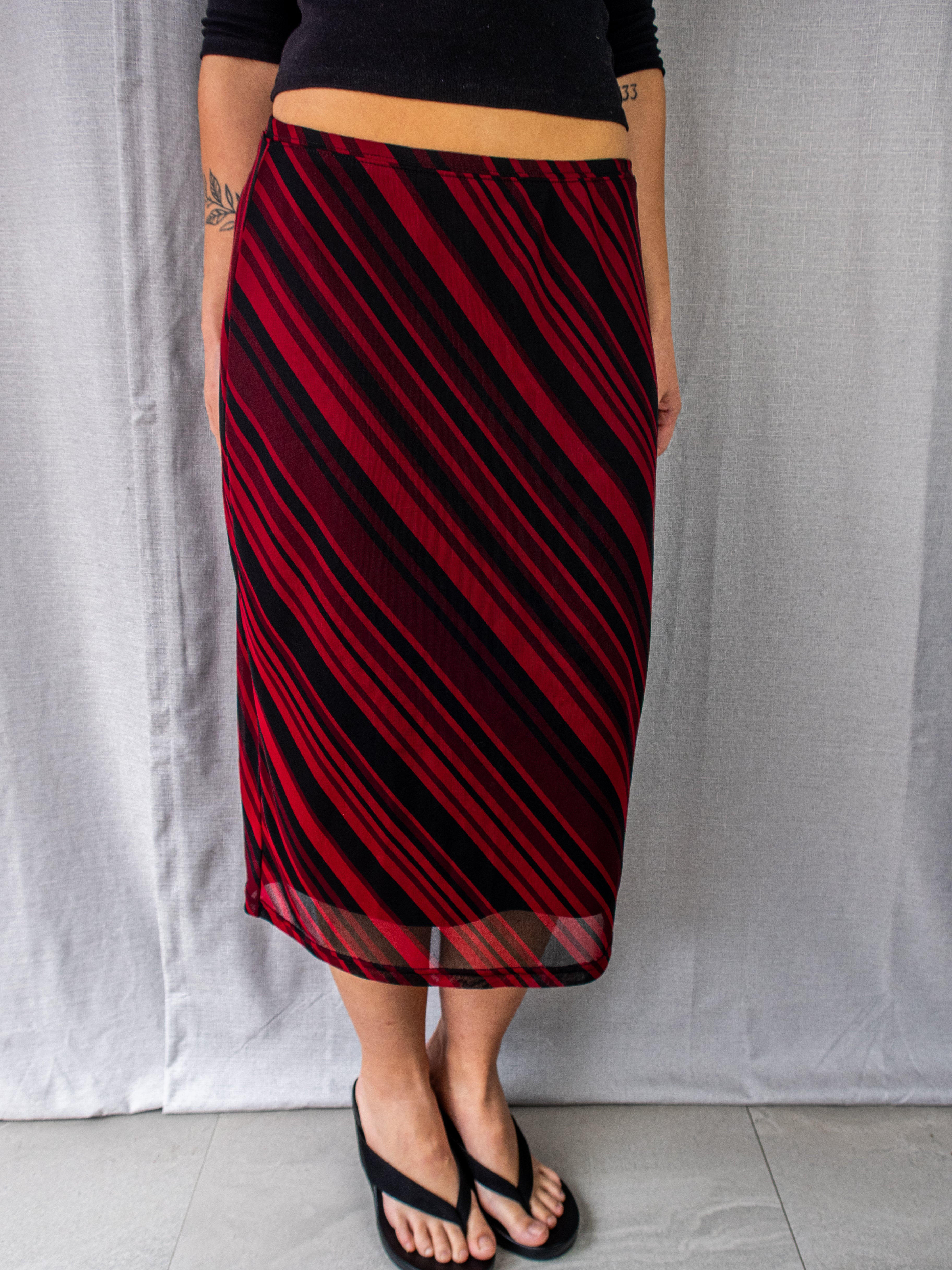 Y2K Sussan Midi Skirt – Red Stripe – Size M
