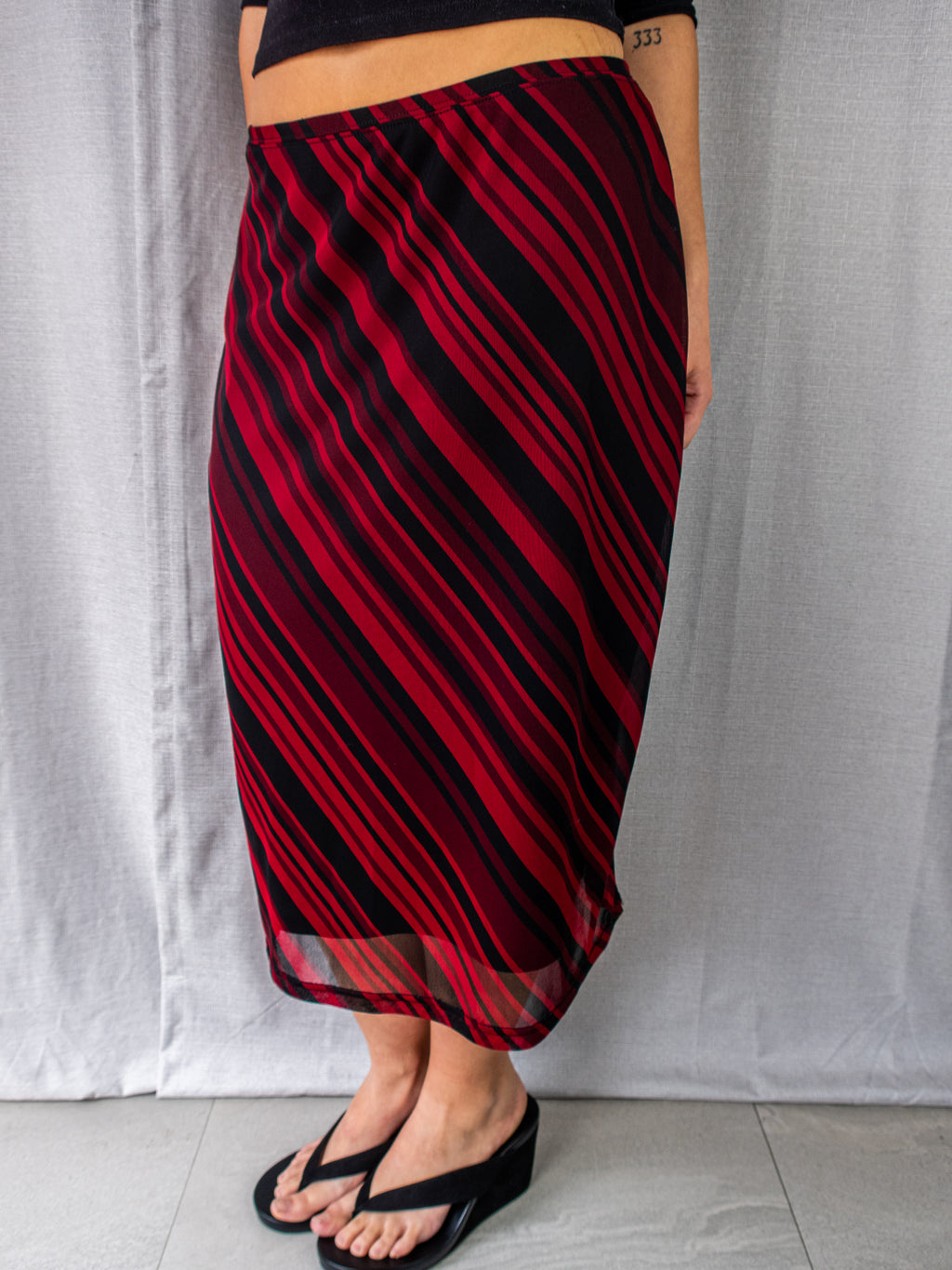 Y2K Sussan Midi Skirt – Red Stripe – Size M