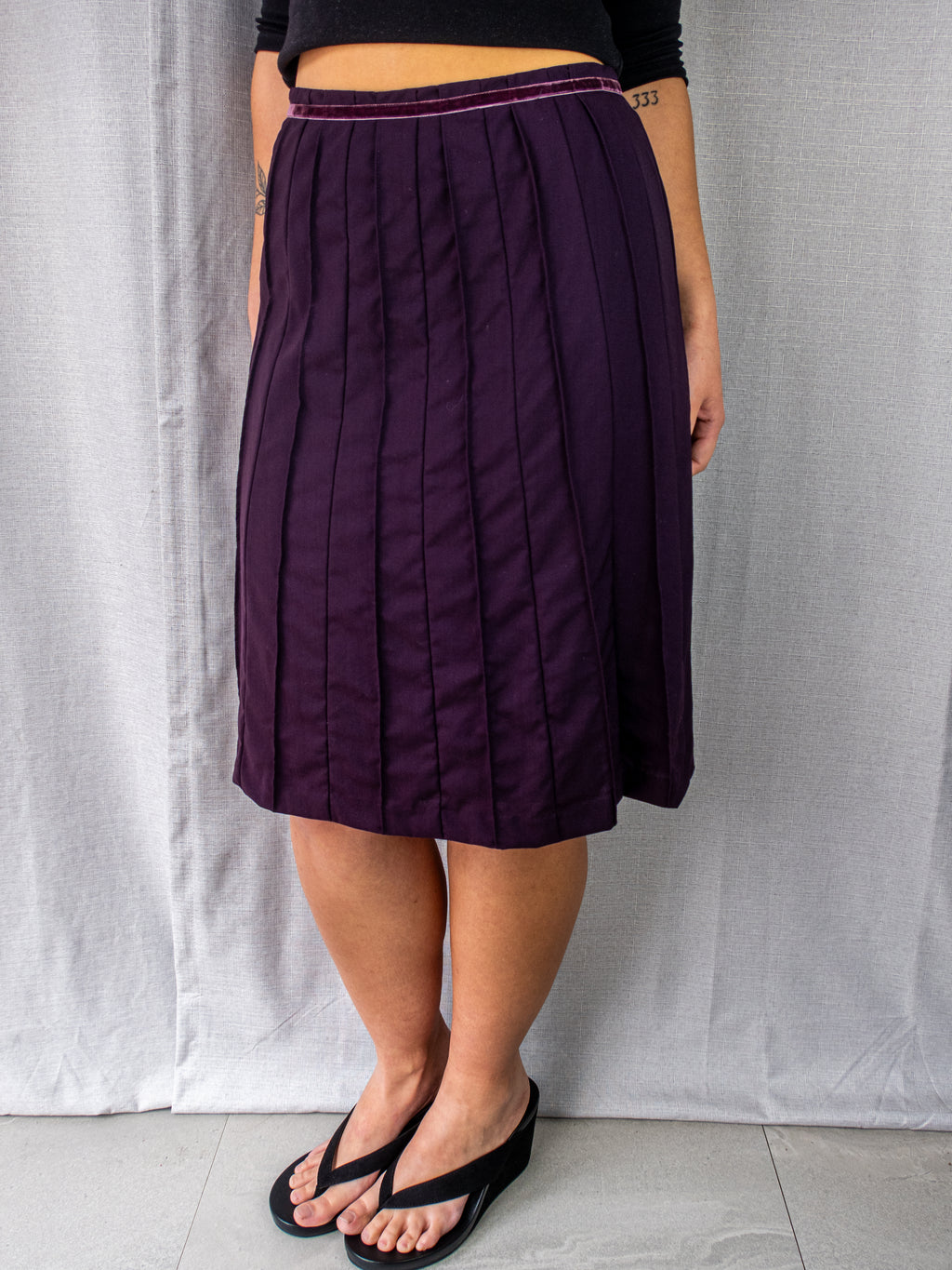 Y2K Pozo Pleated Skirt - Velvet Trim - Size 6