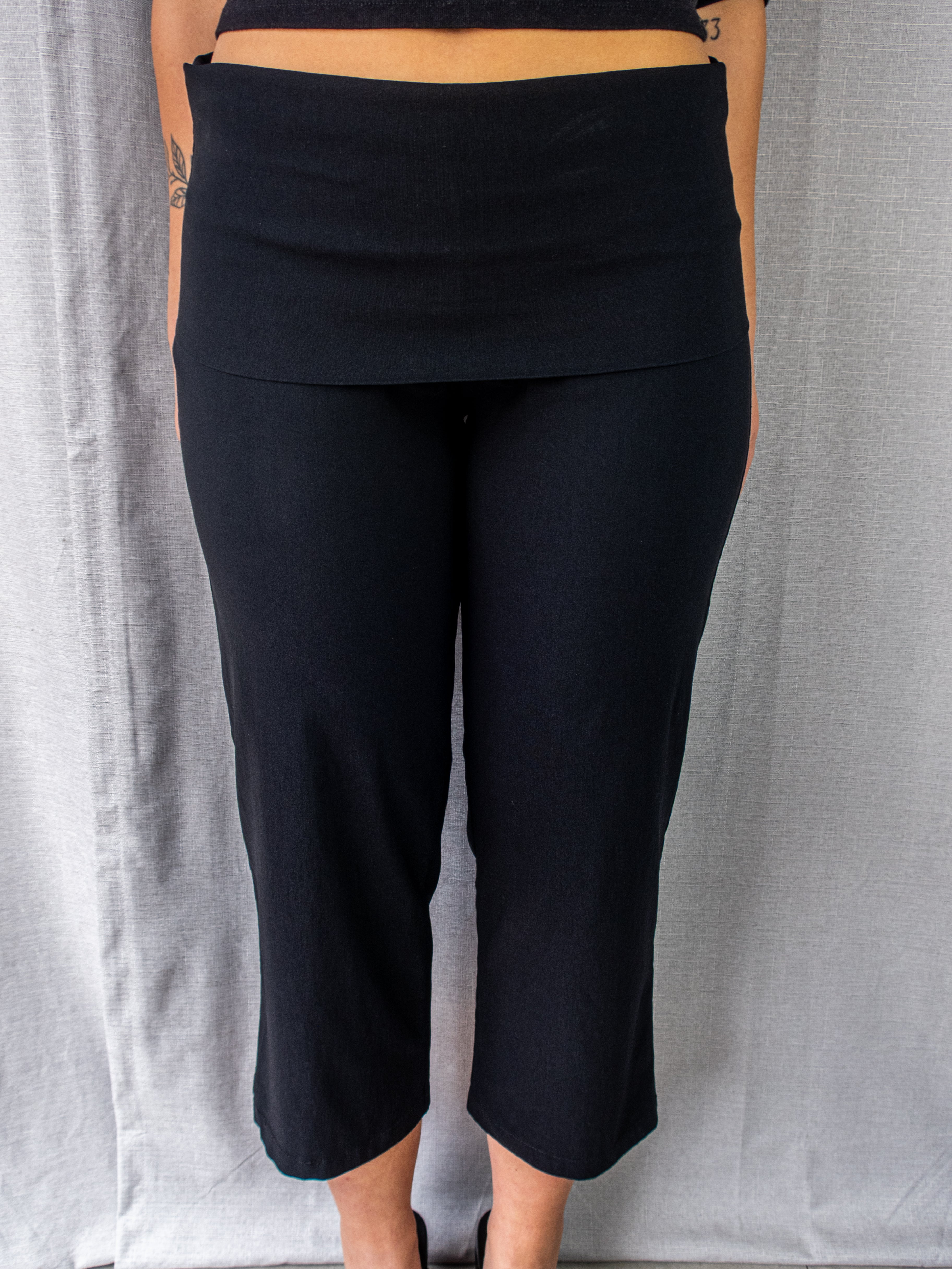 Y2K Sha Sha Foldover Cropped Pants - Black Stretch - Size 10