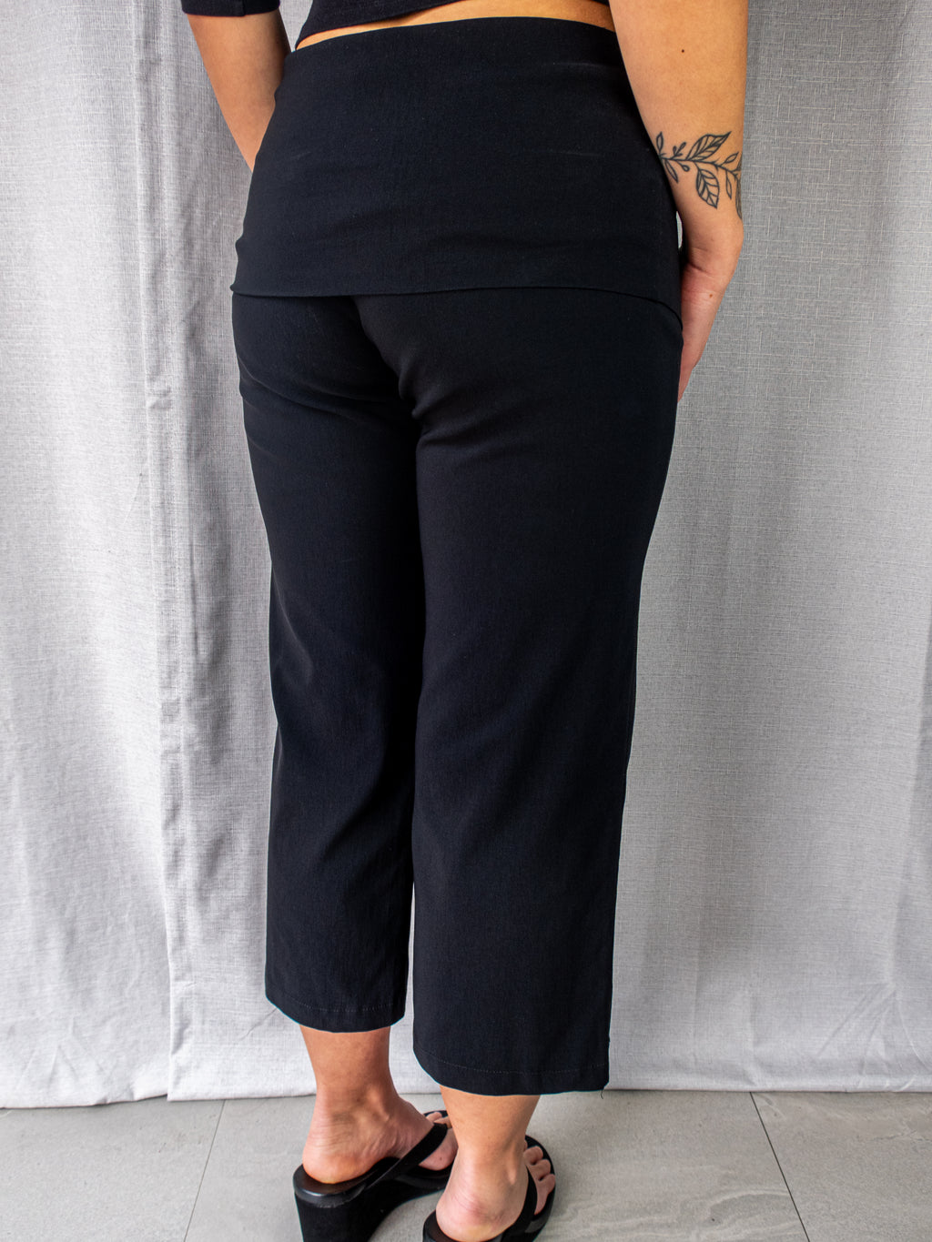 Y2K Sha Sha Foldover Cropped Pants - Black Stretch - Size 10