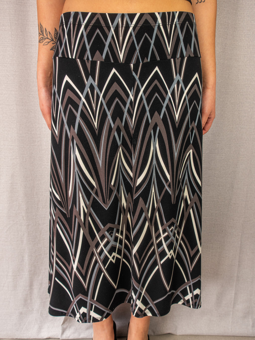 Y2K Suzanne Grae Geometric Midi Skirt - Abstract Print - Size 12