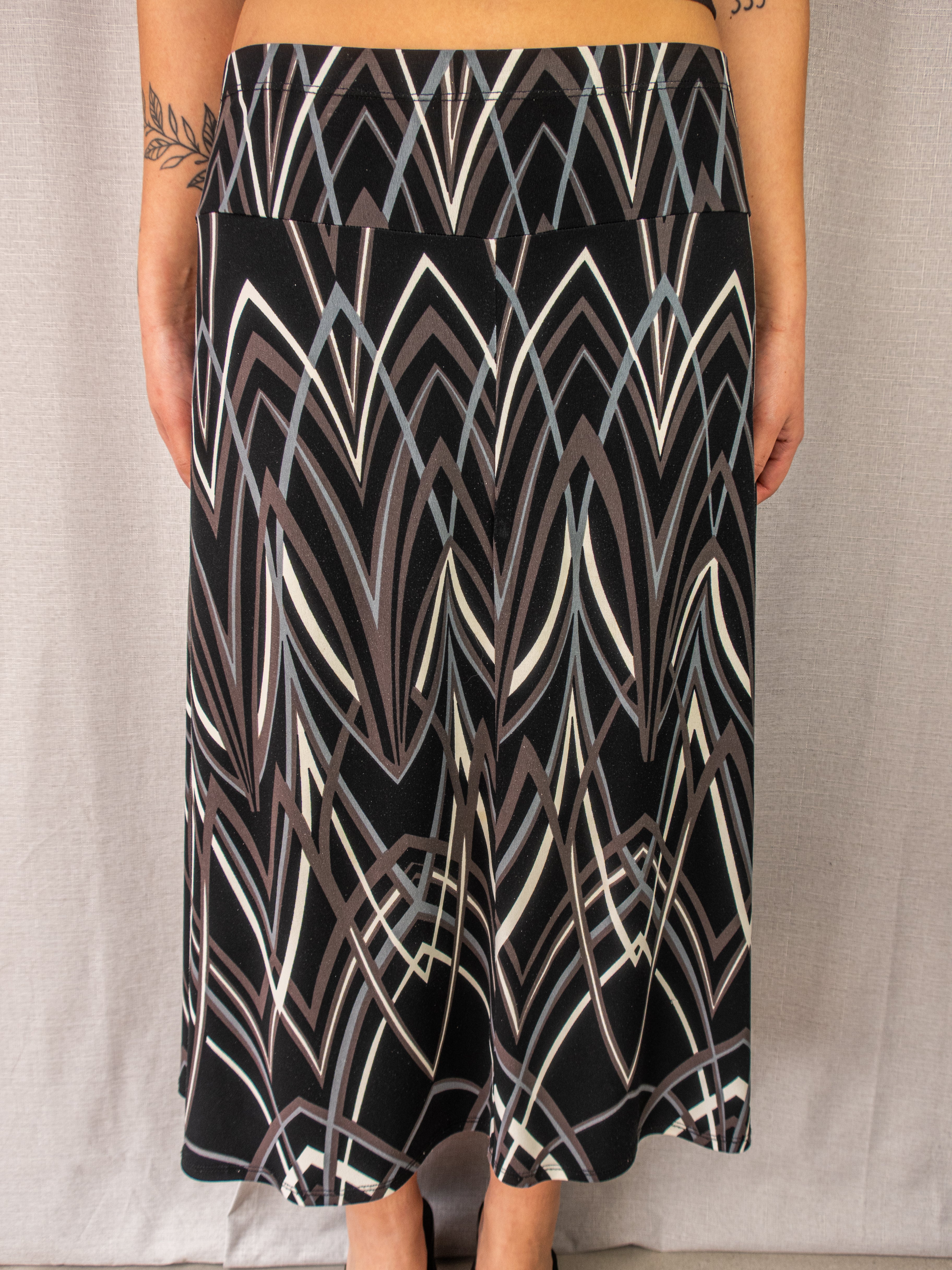 Y2K Suzanne Grae Geometric Midi Skirt - Abstract Print - Size 12