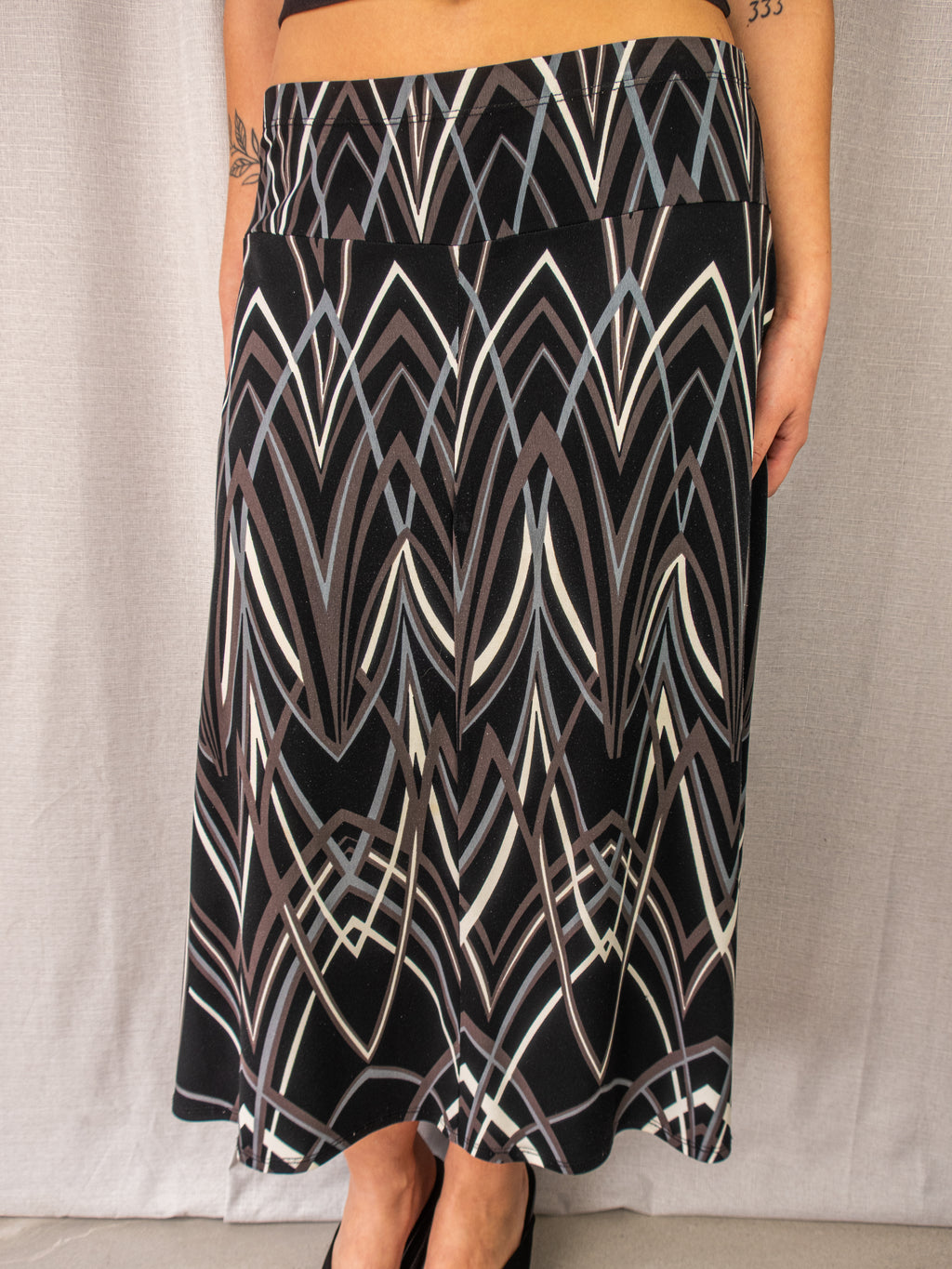 Y2K Suzanne Grae Geometric Midi Skirt - Abstract Print - Size 12