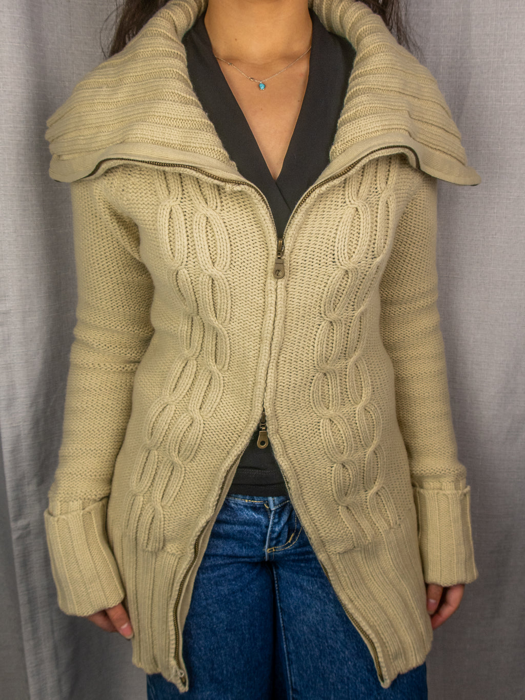 00s Red Berry Knit Cardigan - Size M/L