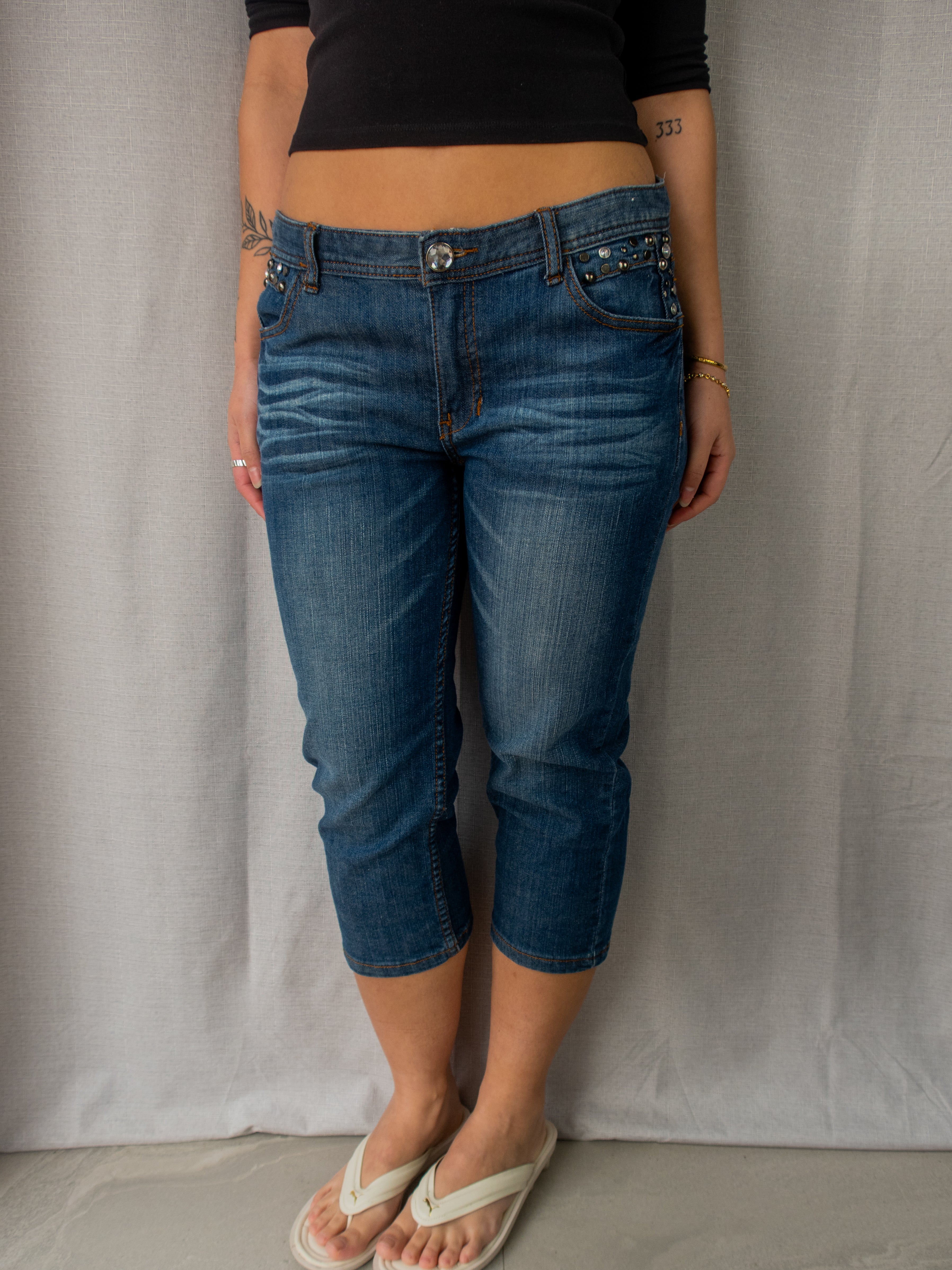 Y2K GNG Jeans Studded Capris - Size M/L