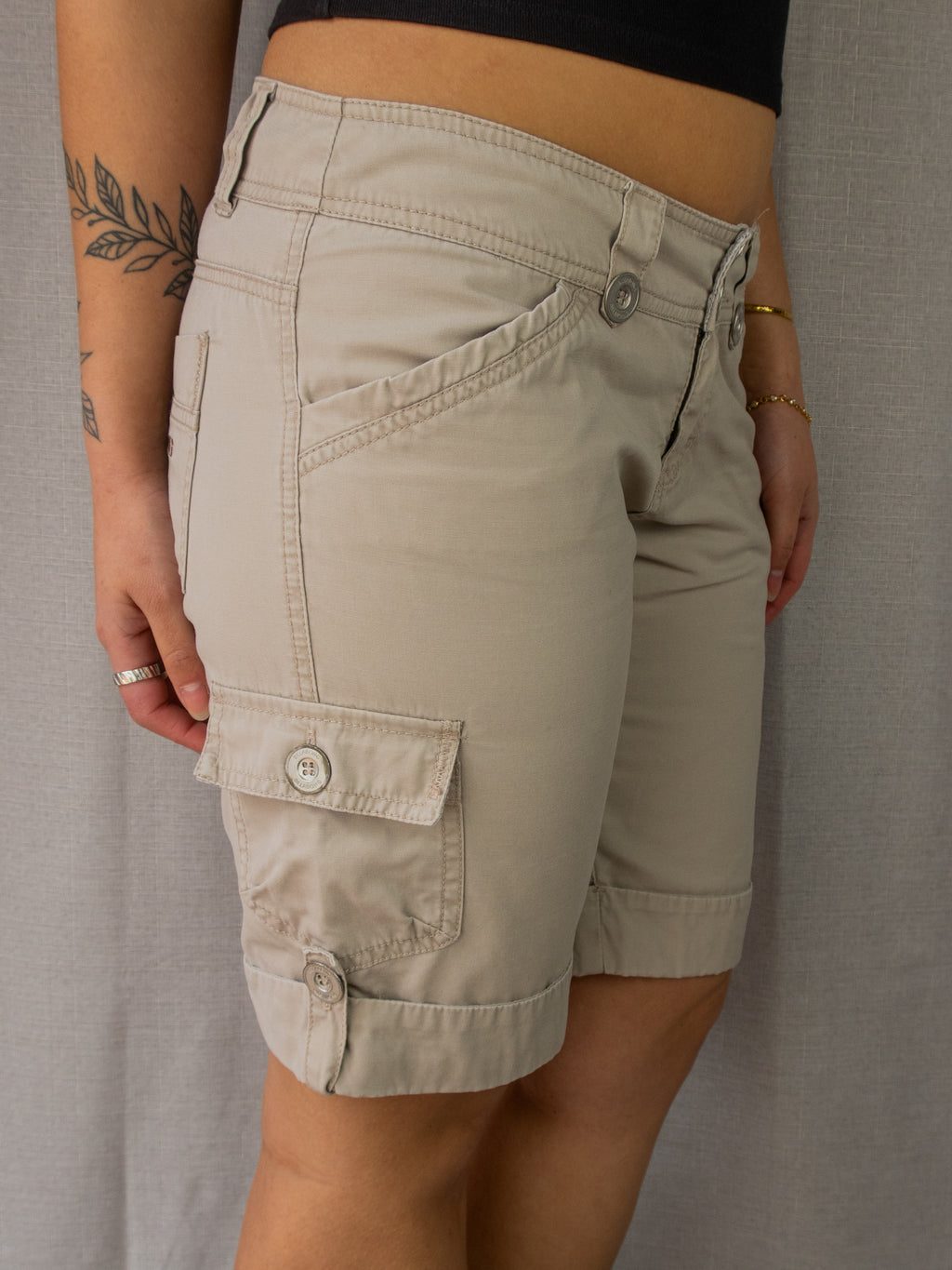 00s Billabong Cargo Shorts - Size XS