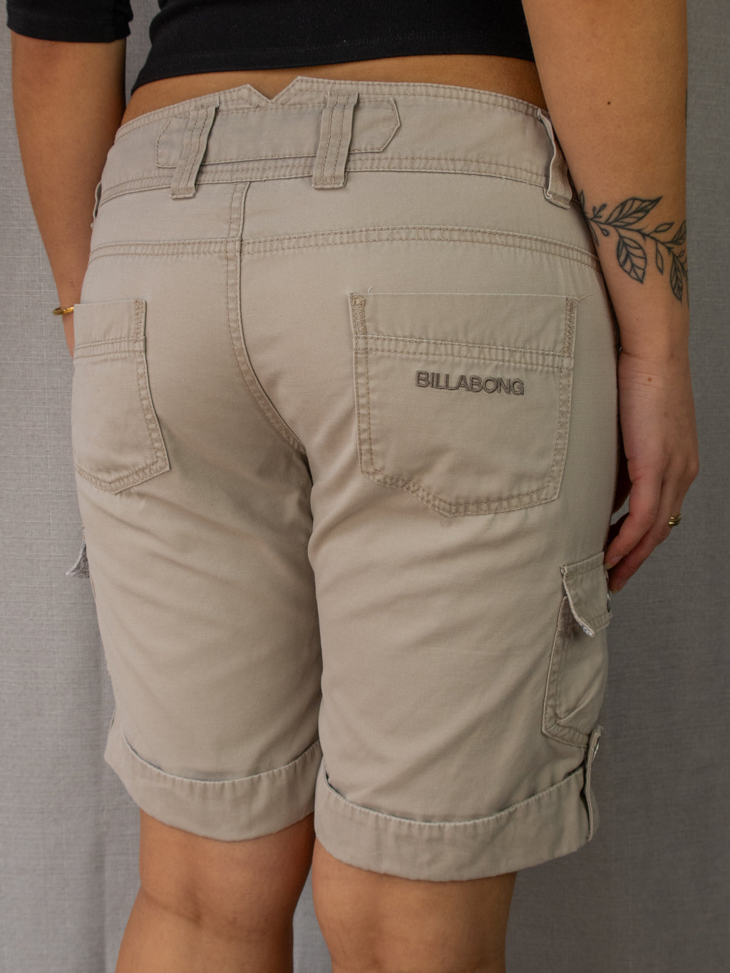 00s Billabong Cargo Shorts - Size XS
