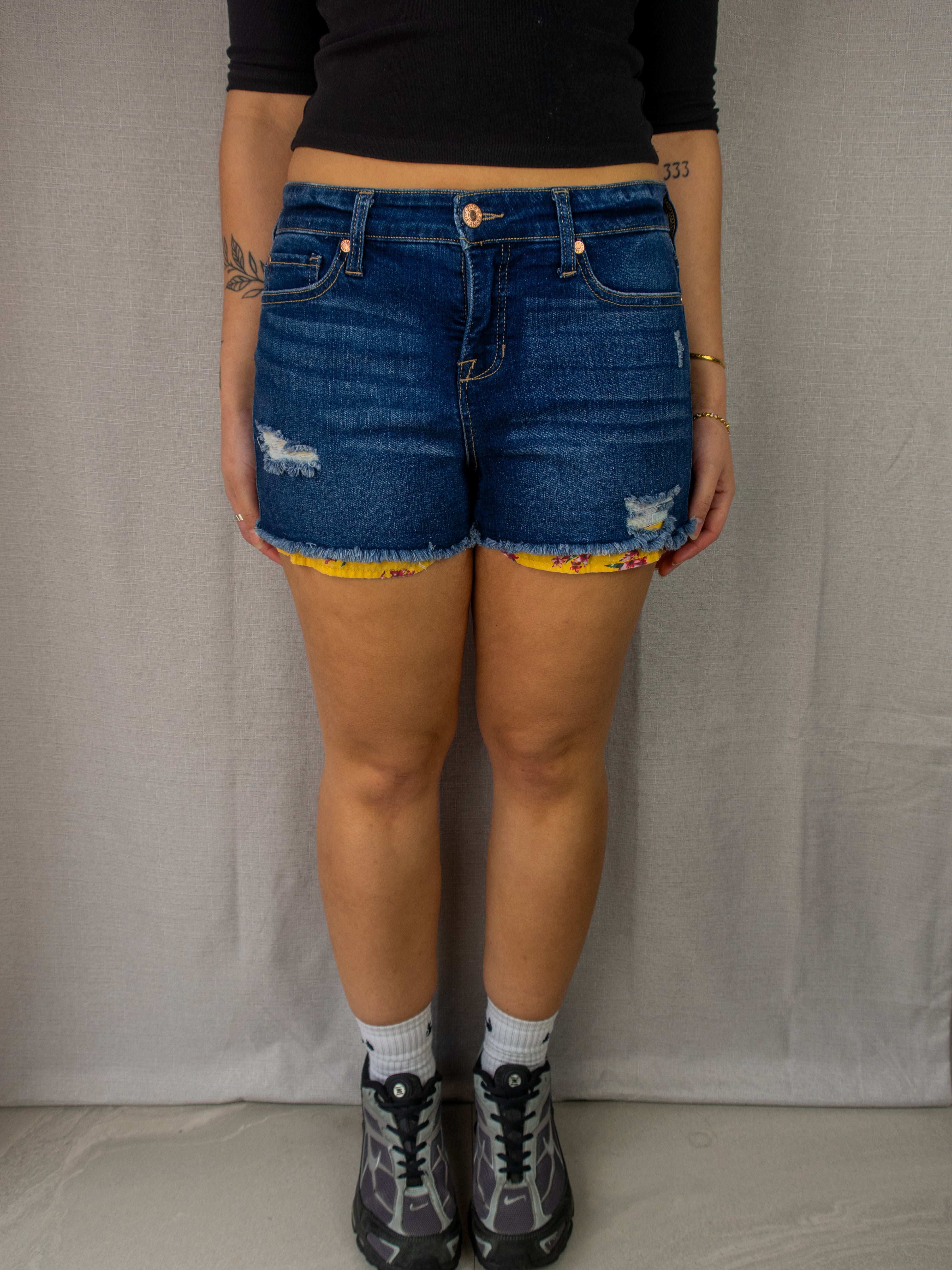 Guess Denim Mini Shorts - Size M