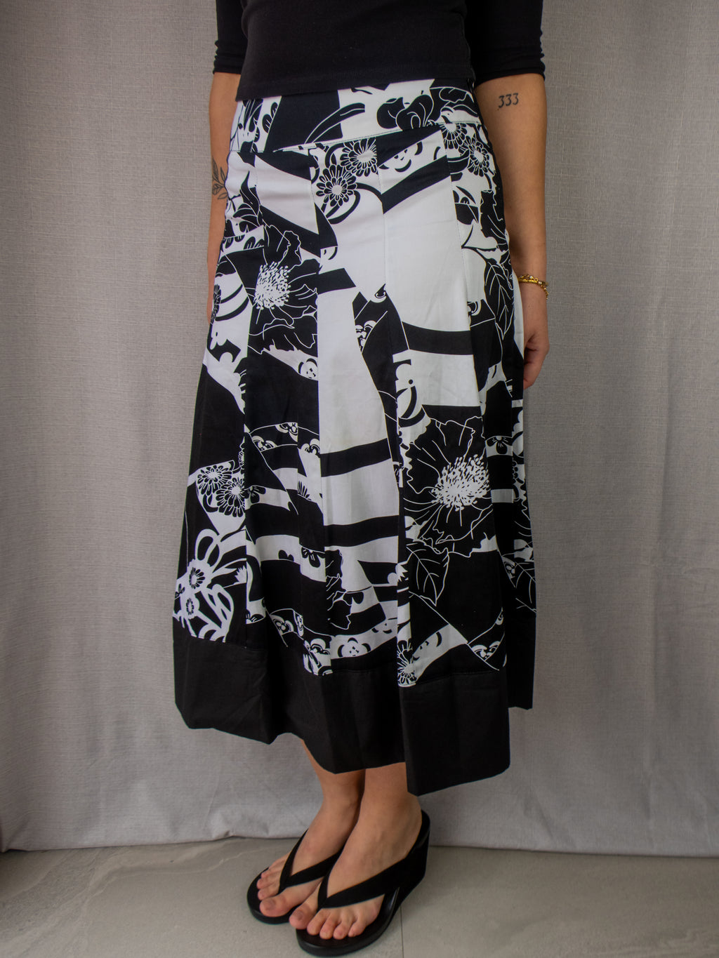 Y2K V.O.K Australia Printed Midi Skirt - Size XS