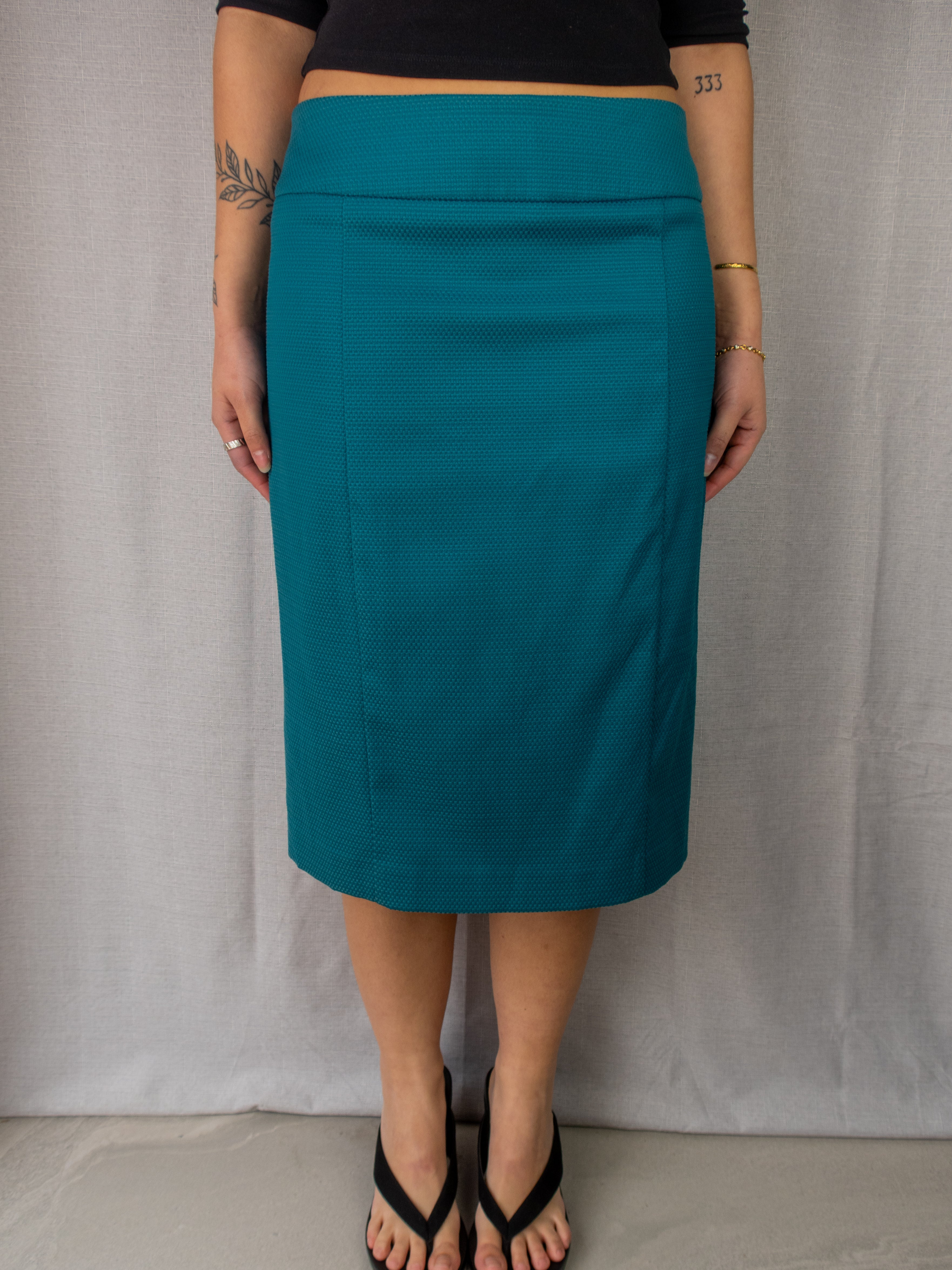 Review Textured Midi Skirt - Size M