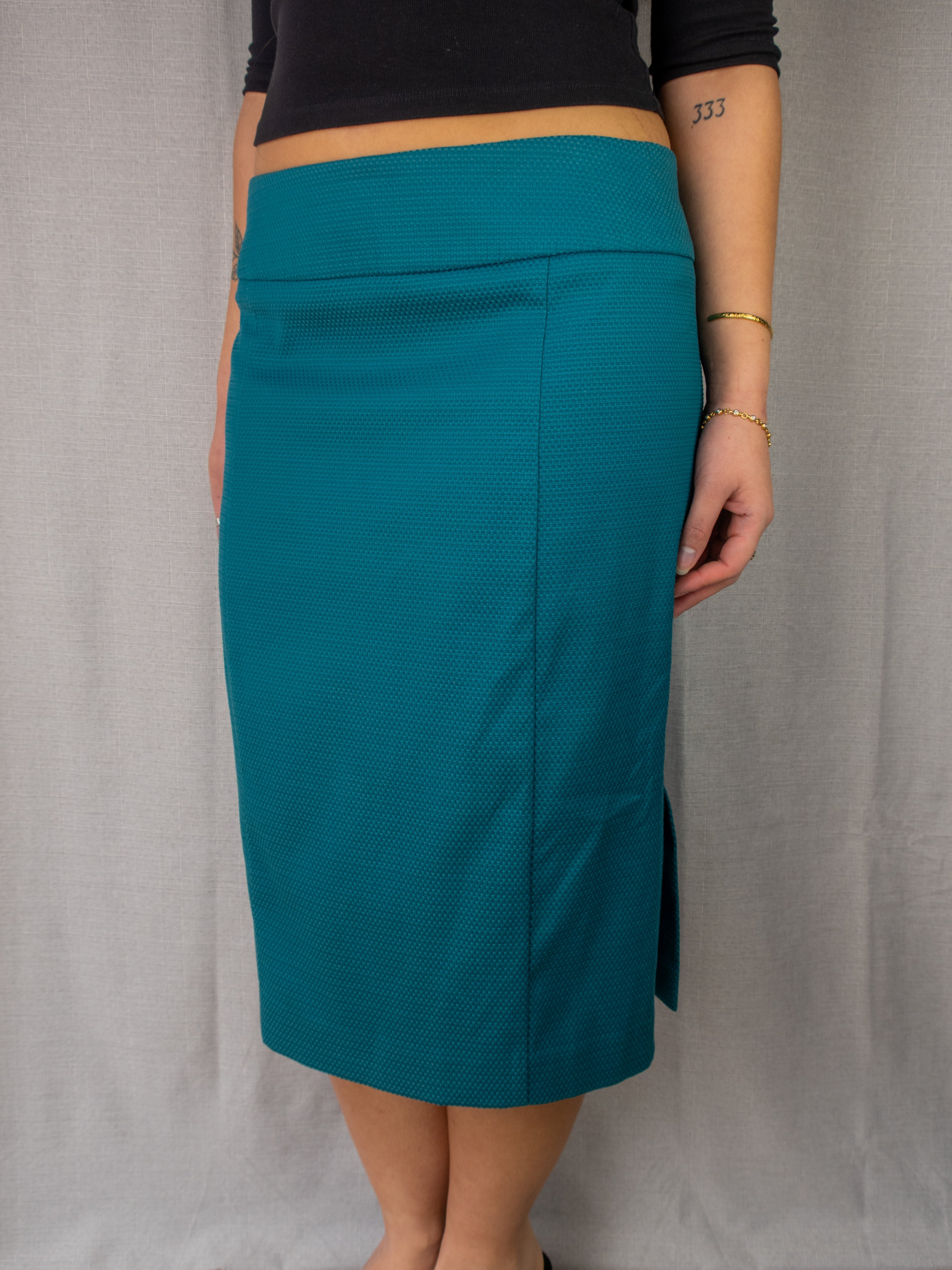 Review Textured Midi Skirt - Size M