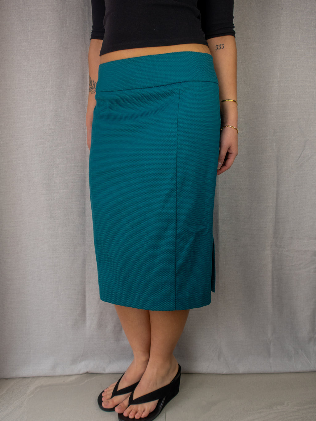 Review Textured Midi Skirt - Size M