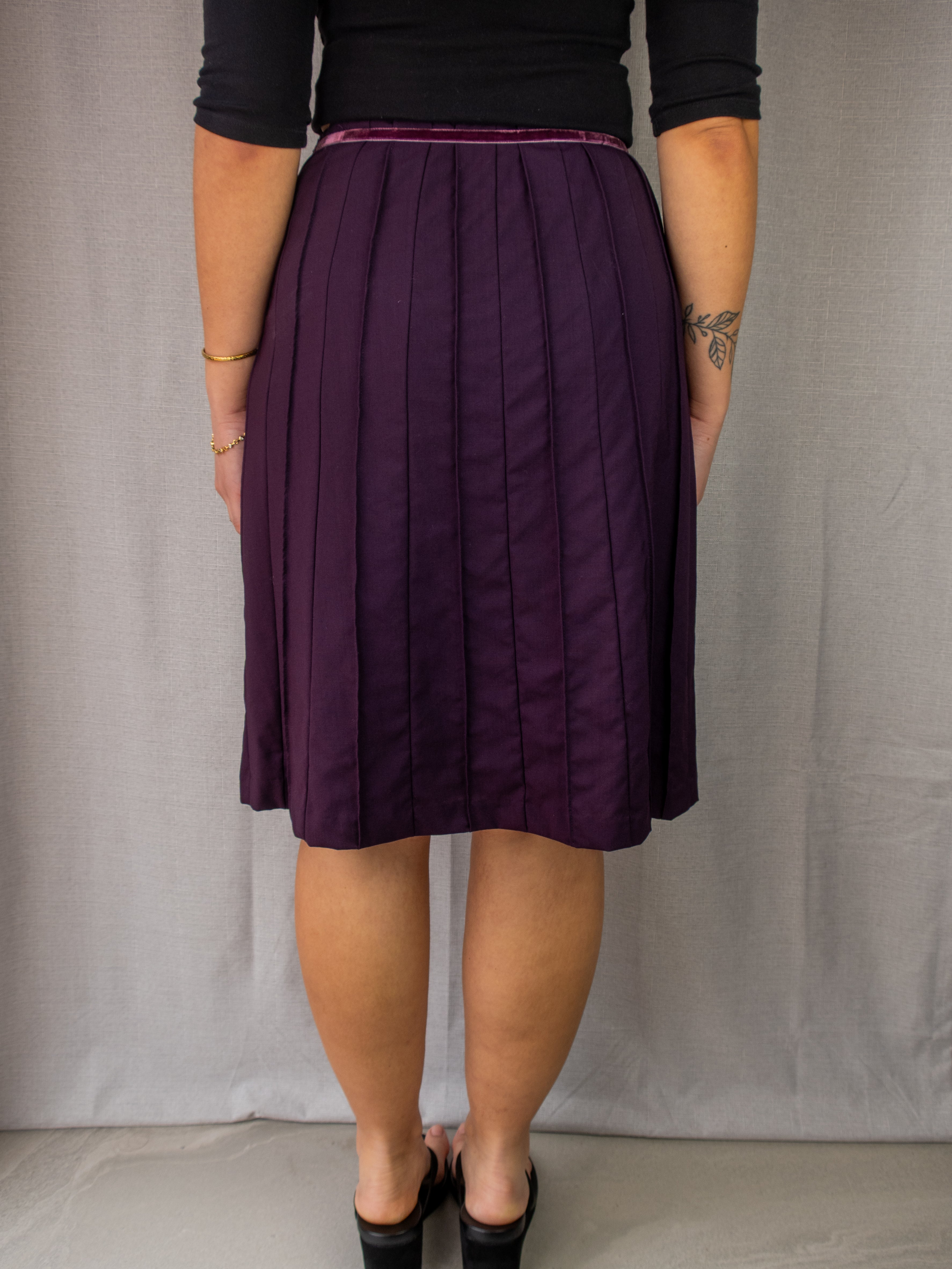 Y2K Pozo Pleated Midi Skirt - Size XS