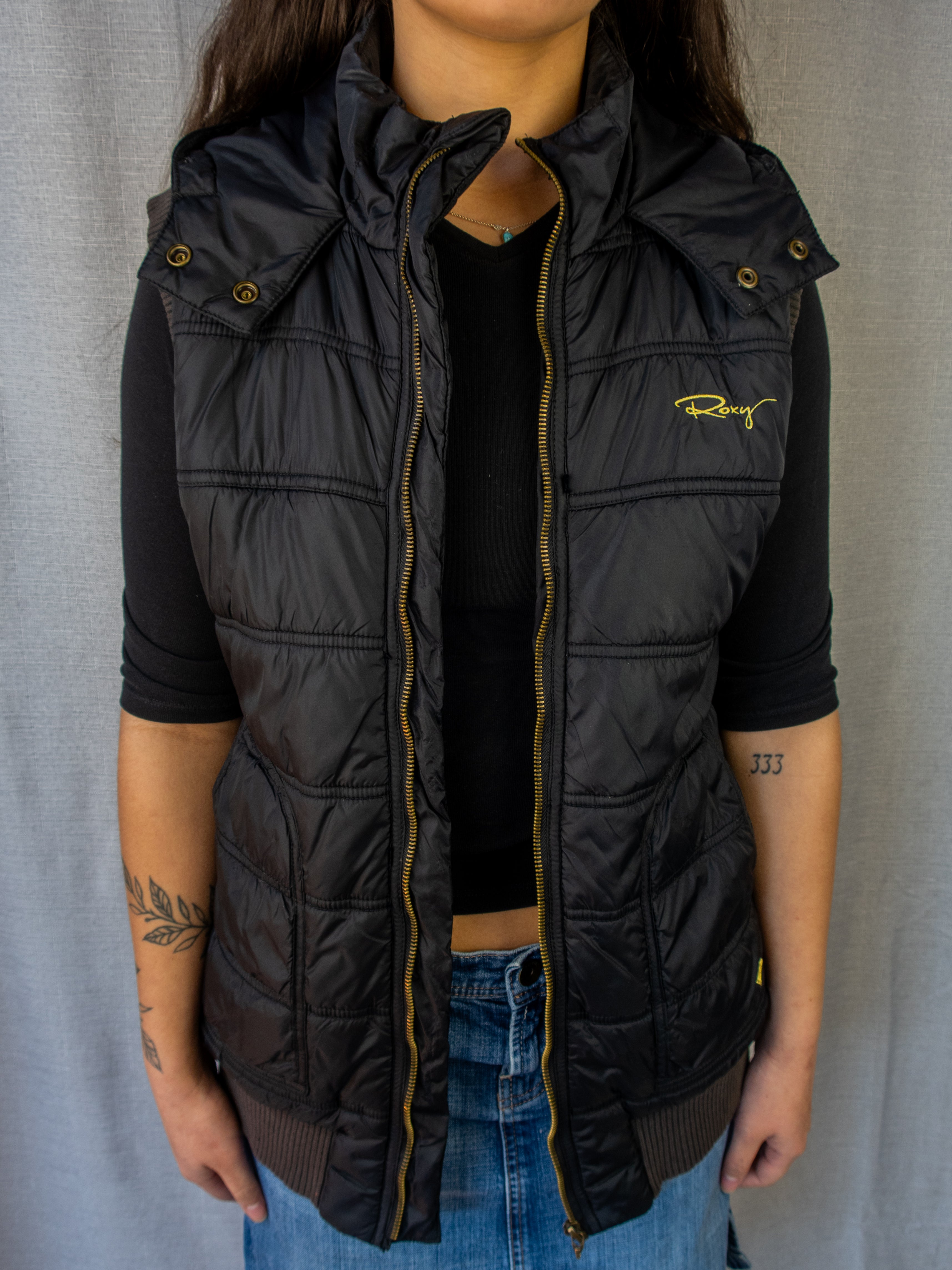 00s Roxy Hooded Puffer Vest - Size M
