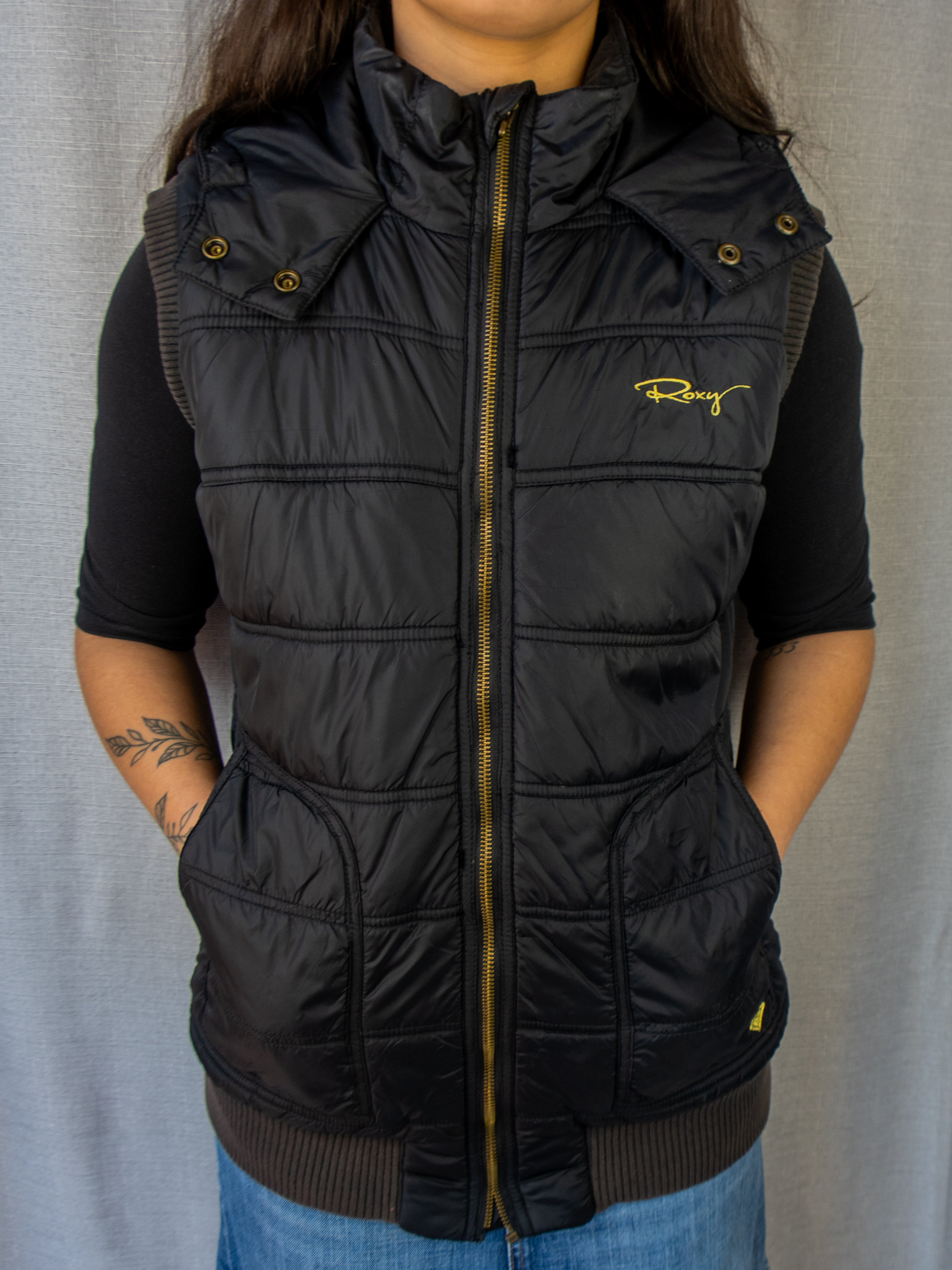 00s Roxy Hooded Puffer Vest - Size M