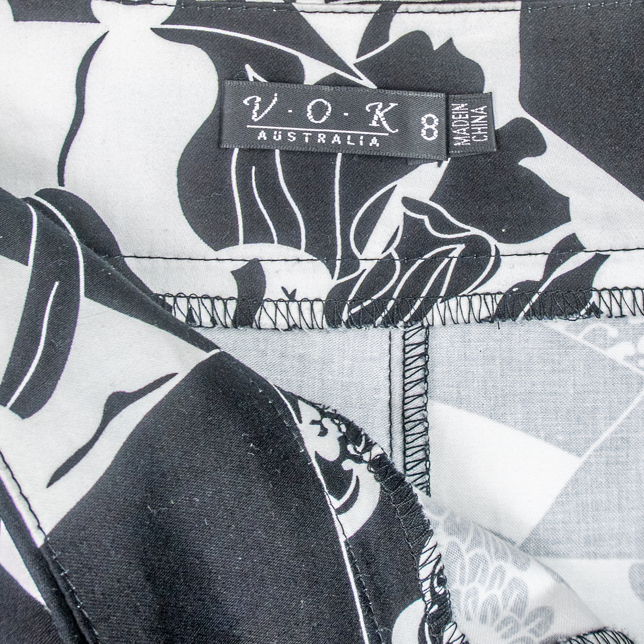 Y2K V.O.K Australia Printed A-Line Midi Skirt - Black/White - Size 8