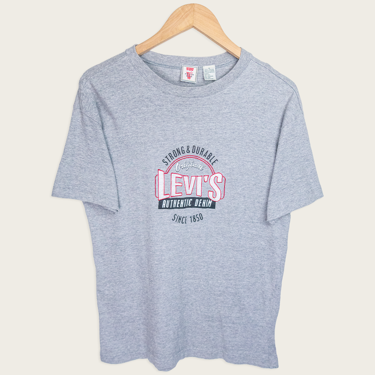 Vintage 90's Levi’s T-Shirt - Size S