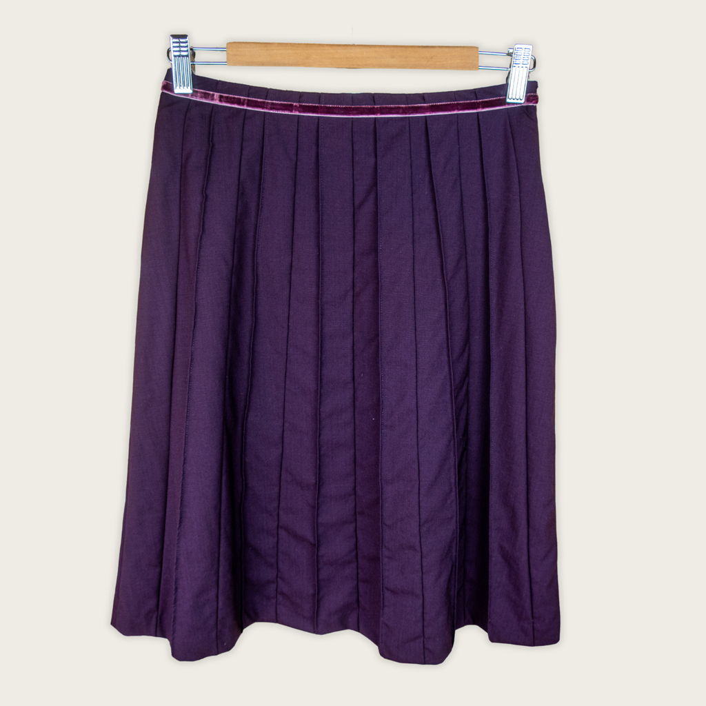Y2K Pozo Pleated Skirt - Velvet Trim - Size 6