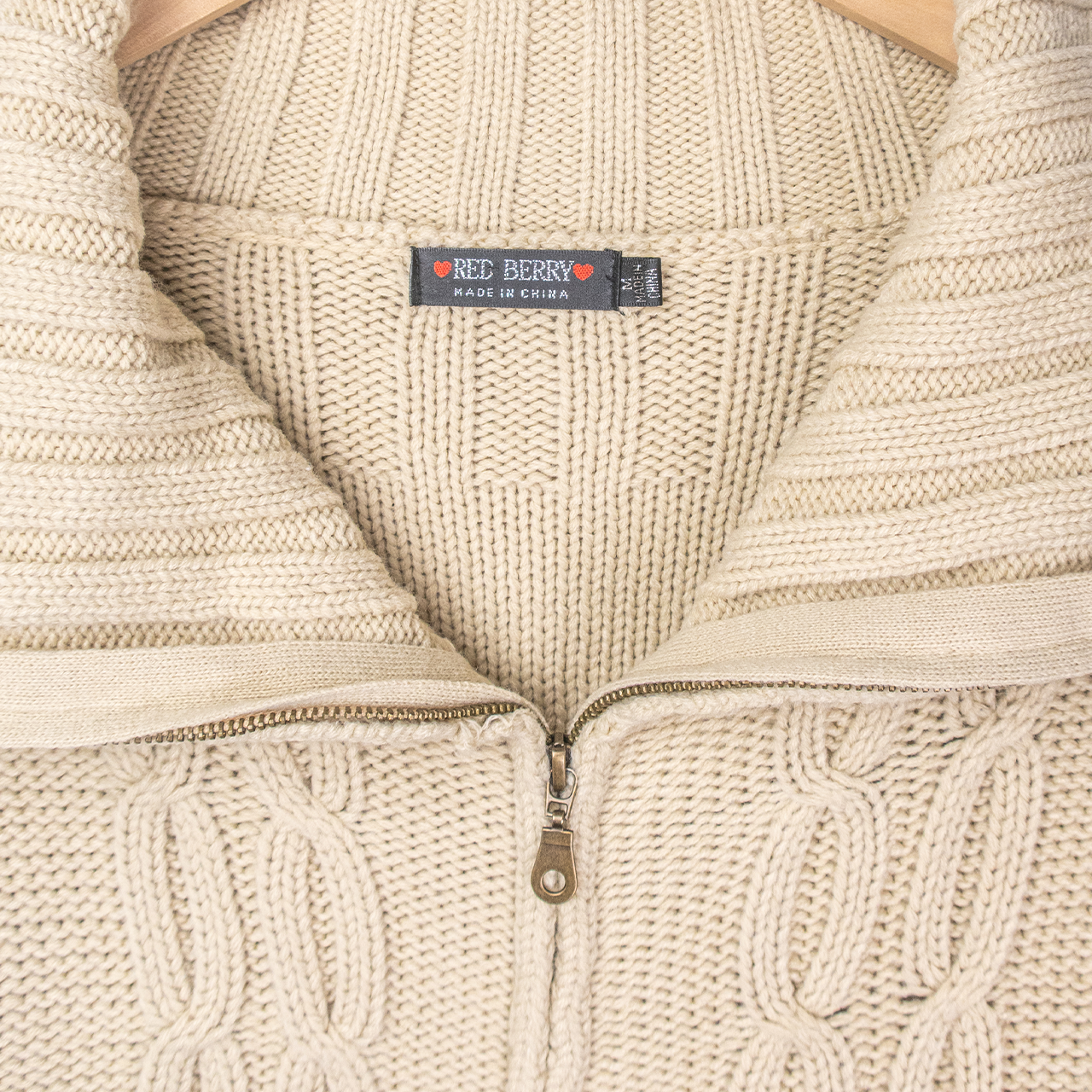 00s Red Berry Knit Cardigan - Size M/L