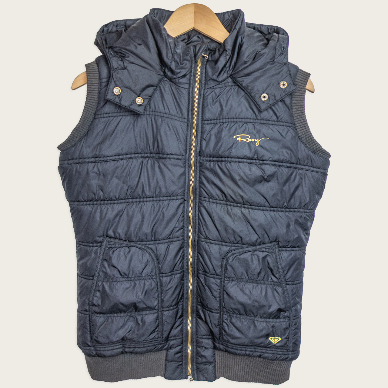 00s Roxy Hooded Puffer Vest - Size M