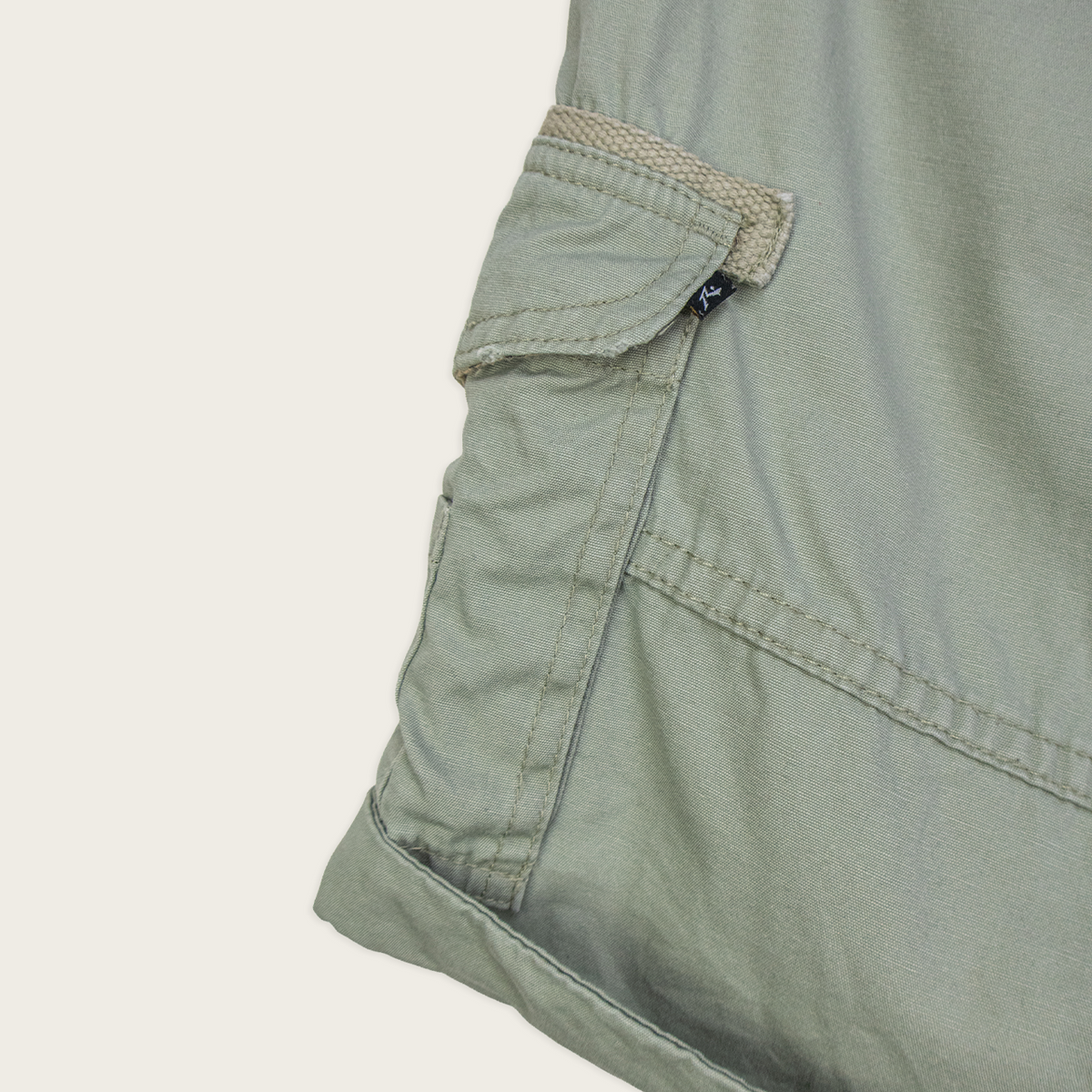 00s Rusty Sage Cargo Mini Shorts - Size M